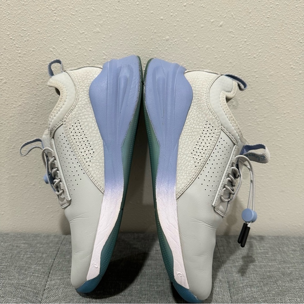 Clove “Grey Matter” Nursing Sneaker - Picture 13 of 15